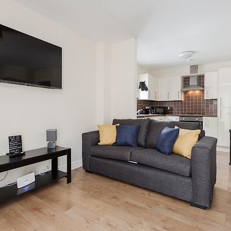 Oxheys House - 5 Bedrooms Contractors Parking Preston  Chambre photo